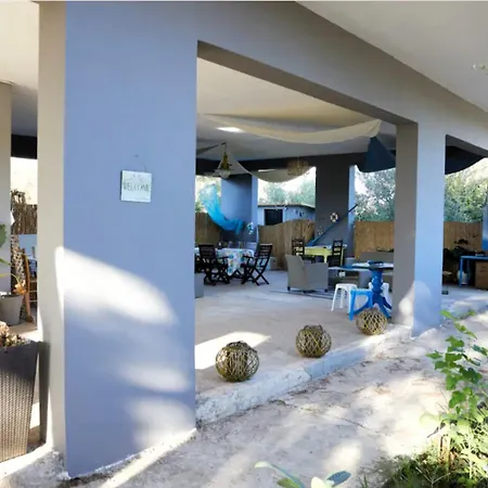 Lejlighed Captain's Spacious House Near The - Happy Katakolo