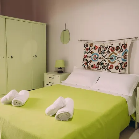 Captain's Spacious House Near The - Happy