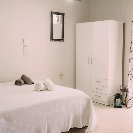 Captain's Spacious House Near The - Happy