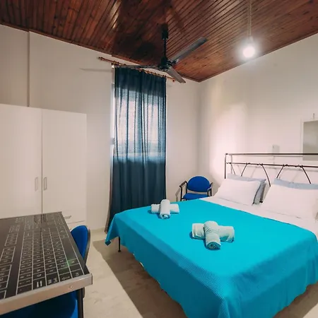 Captain's Spacious House Near The - Happy